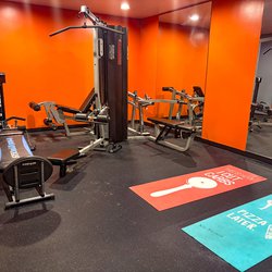 gym at KRC Alderwood Trails Apartments located 25 minutes from Downtown Atlanta