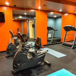 gym at KRC Alderwood Trails Apartments located 25 minutes from Downtown Atlanta